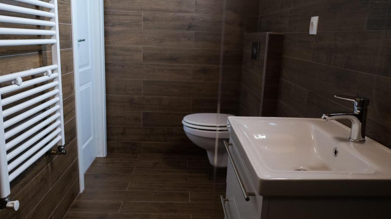 Villa Wild Rooms Jiet エクステリア 写真